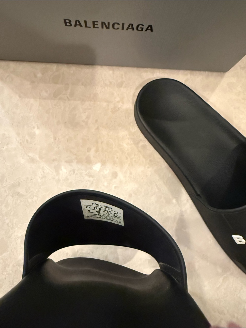 Authentic Balenciaga Men’s Black Logo Slide Sandals - Size US 10 / EU 43 - Picture 3 of 4
